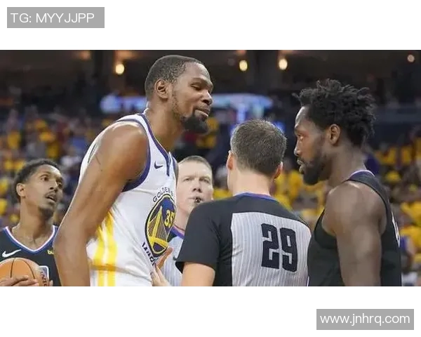 武汉滑板队的防守策略与运动滑板热潮的深度解析 武汉滑板队的防守策略与运动滑板热潮的深度解析