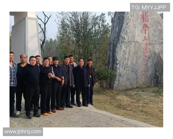 运动员李强专访回顾攀岩之路与体育精神的传承与发展 运动员李强专访回顾攀岩之路与体育精神的传承与发展