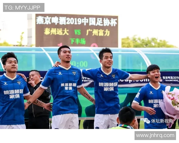 深圳乒乓球队在挑战赛中的团队协作表现分析与点评 深圳乒乓球队在挑战赛中的团队协作表现分析与点评